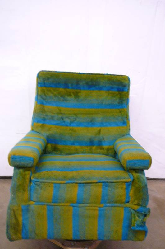 Swivel Rocking chair