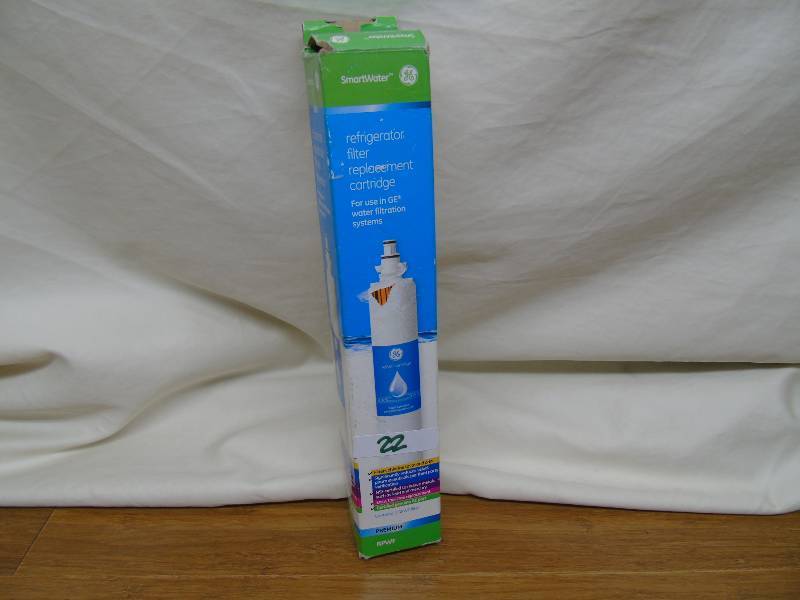 Refrigerator filter replacement cartridge