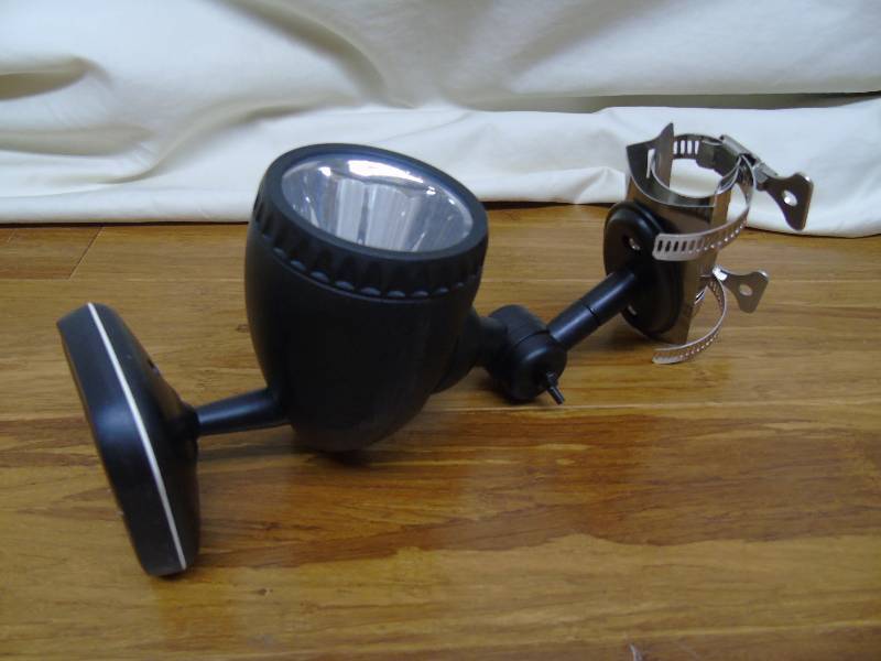 Solar Flag Pole Light
