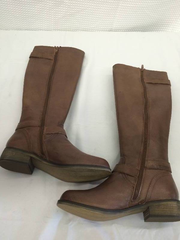 Steve Madden Womens Synicle Boot 8