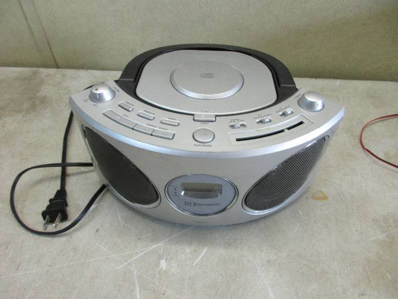 Emerson boom box