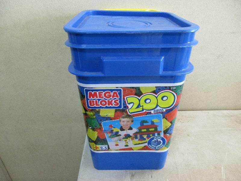 Mega blocks