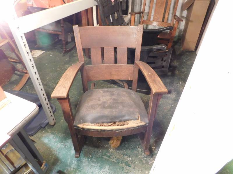Antique mission rocker. Needs some TLC and will look great when finished.