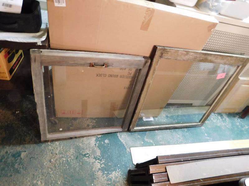 Two vintage wooden windows would make great projects.