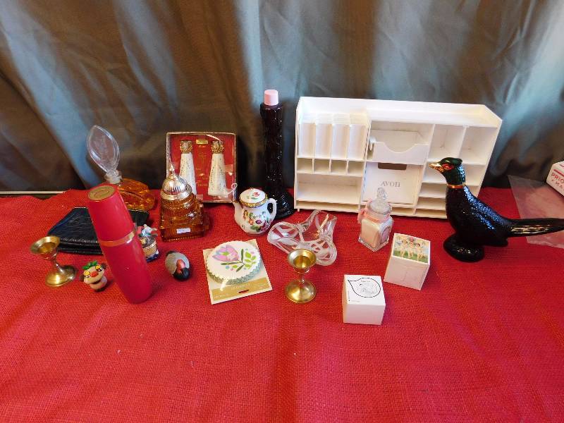 Avon items and other decor items see photos