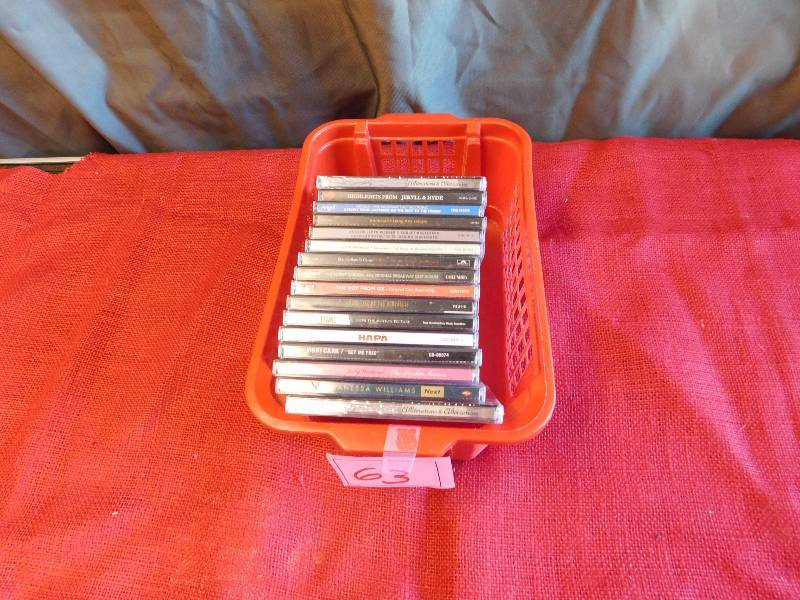 large lot of decor items see photos