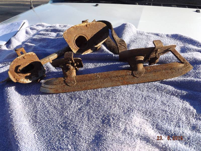 Antique Ice skates