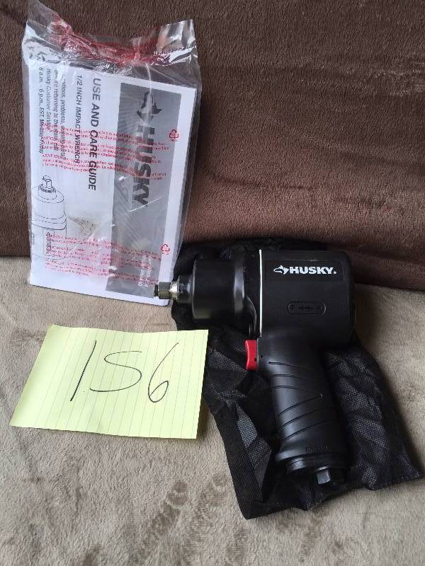 Husky 12 in Impact Wrench 800 lbs