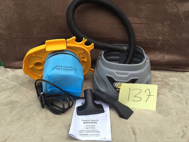 Stinger WetDry Vac