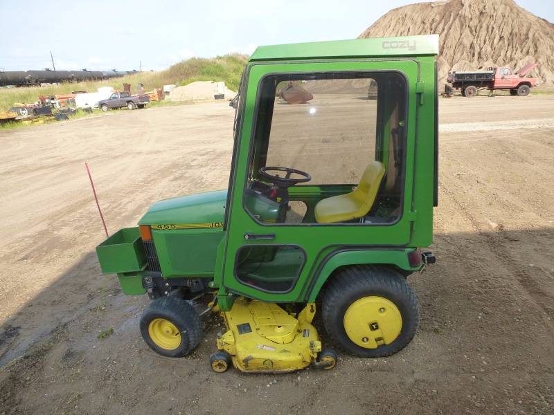 John Deere 455 Diesel Lawn Tractor