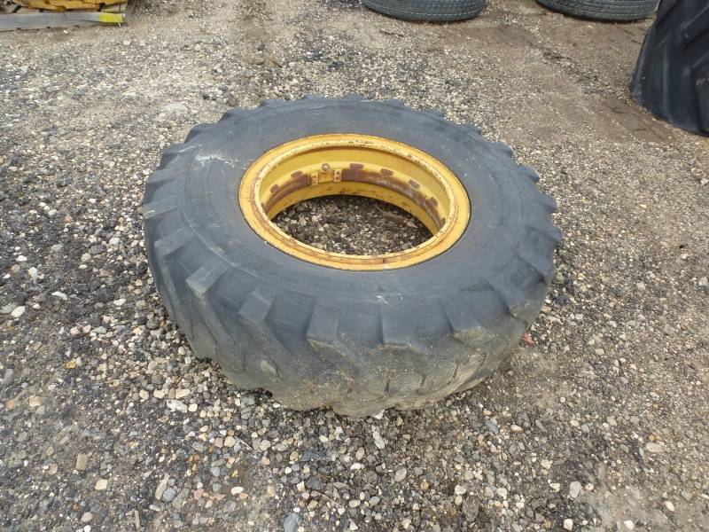 Goodyear Tractor tire & rim