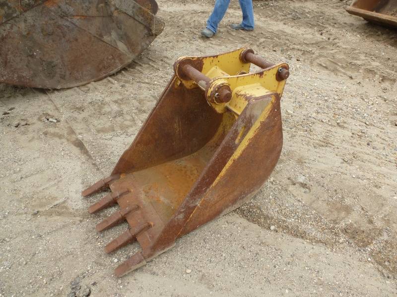 Caterpillar 416 C Excavator Bucket