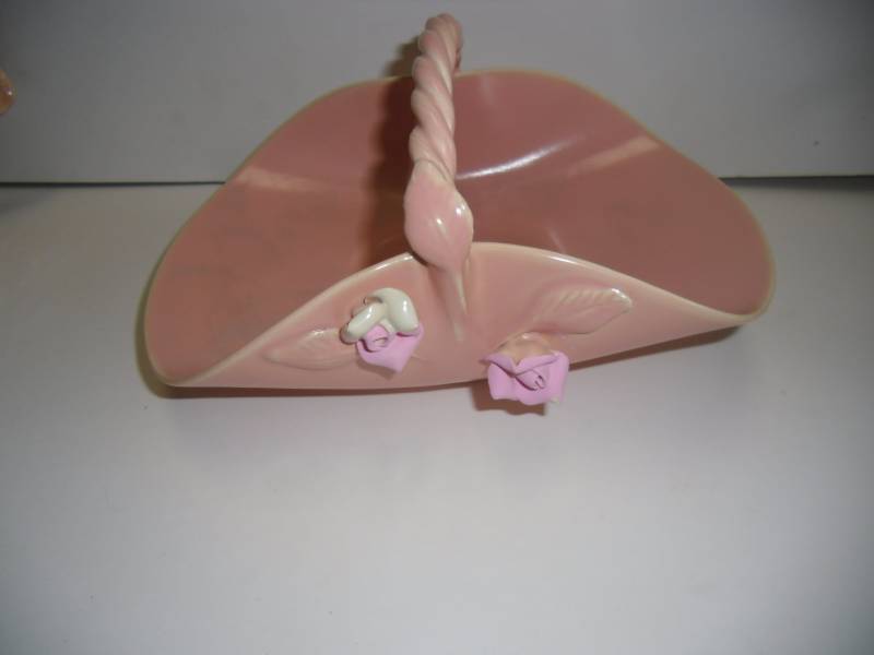 lot 6 image: A bit of Pink