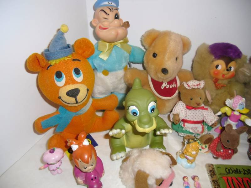 lot 15 image: Vintage Plush Animals  Popeye,  Musical  Lamb, Biffy Bear , Sylvania Family