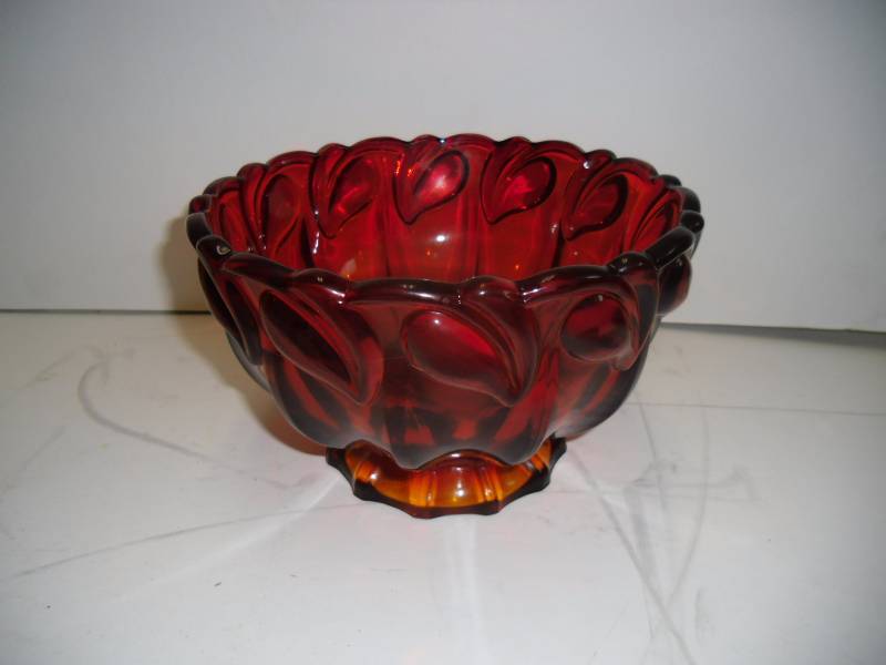 lot 21 image: Bright Glass