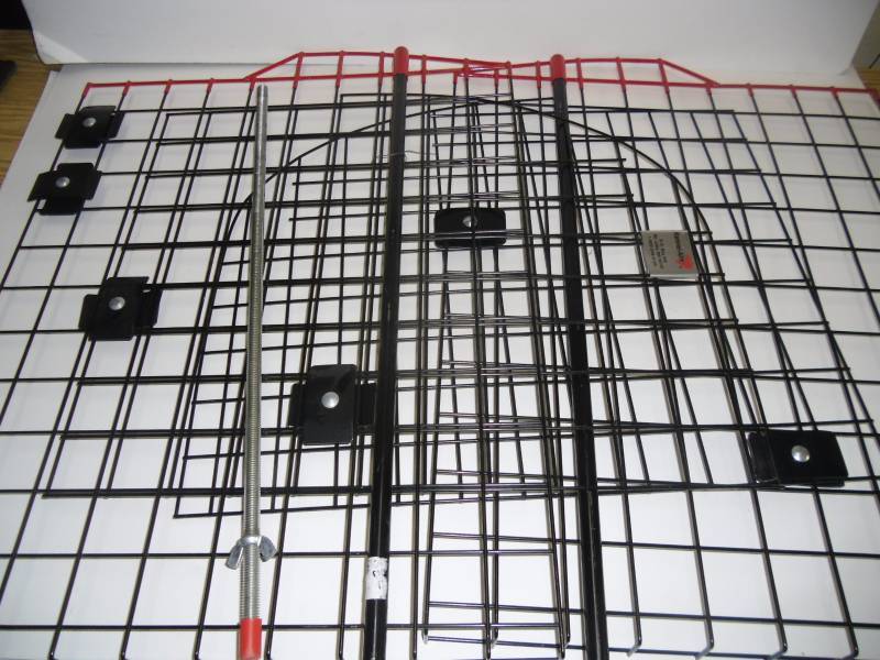 lot 24 image: Kennel-Aire Wire Pet Barrier for Vehicles