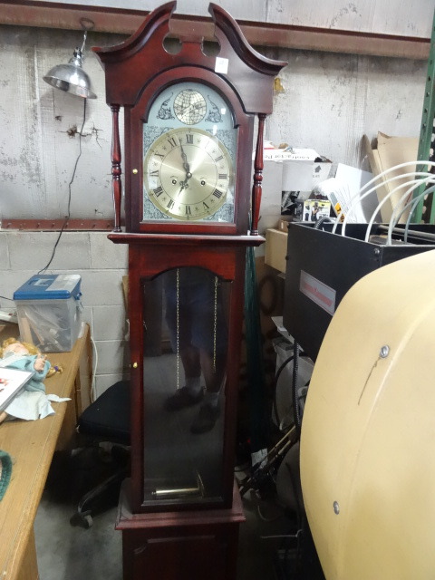 lot 9 image: Grand father clock