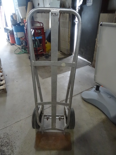 lot 17 image: 2 wheeler