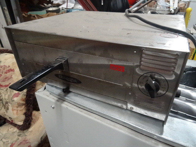 lot 69 image: Pizza oven