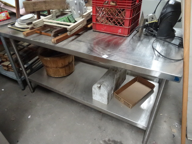 lot 76 image: Prep table