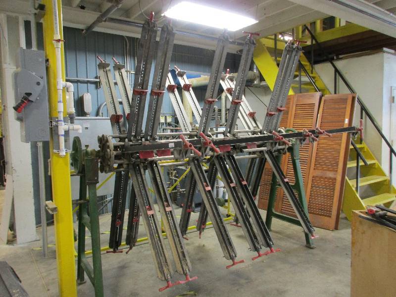 lot 9 image: Rotary Clamping station