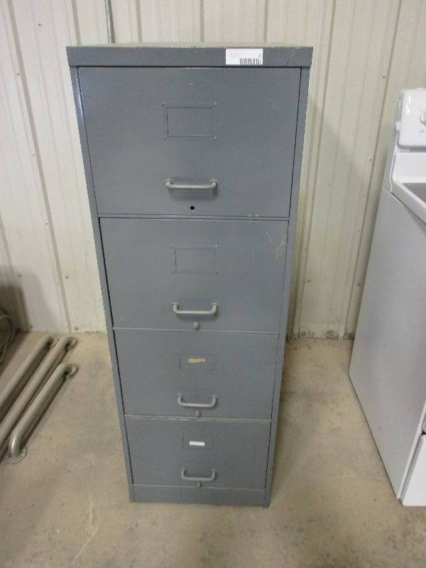 lot 31 image: File cabinet