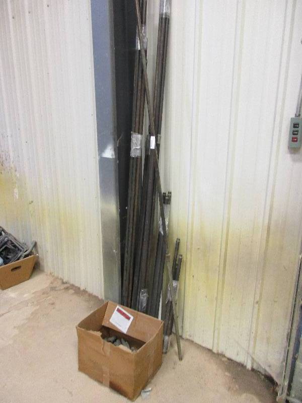 lot 35 image: Cast iron piping