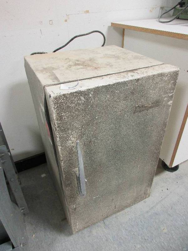 lot 55 image: Small Fridge