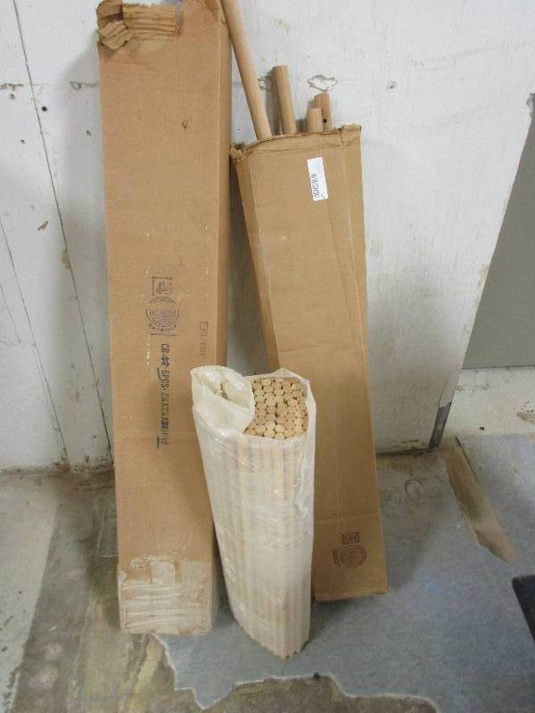 lot 67 image: Dowels
