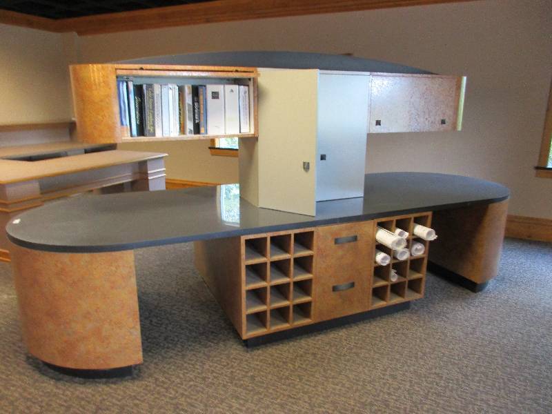 lot 103 image: Island workstation