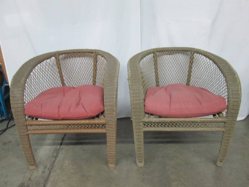 2 Wicker Patio Chairs