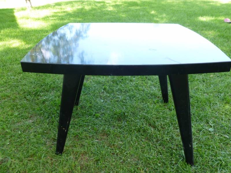 Wooden Cocktail Table