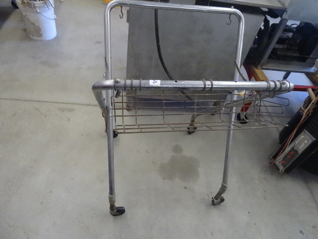 Fold up Stand