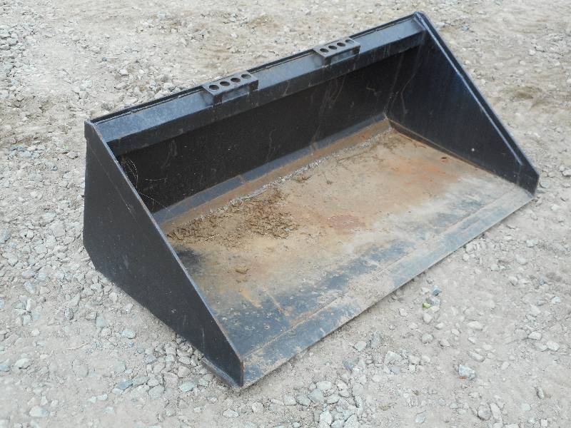 Heavy Duty Skidloader 58 Dirt Buck...