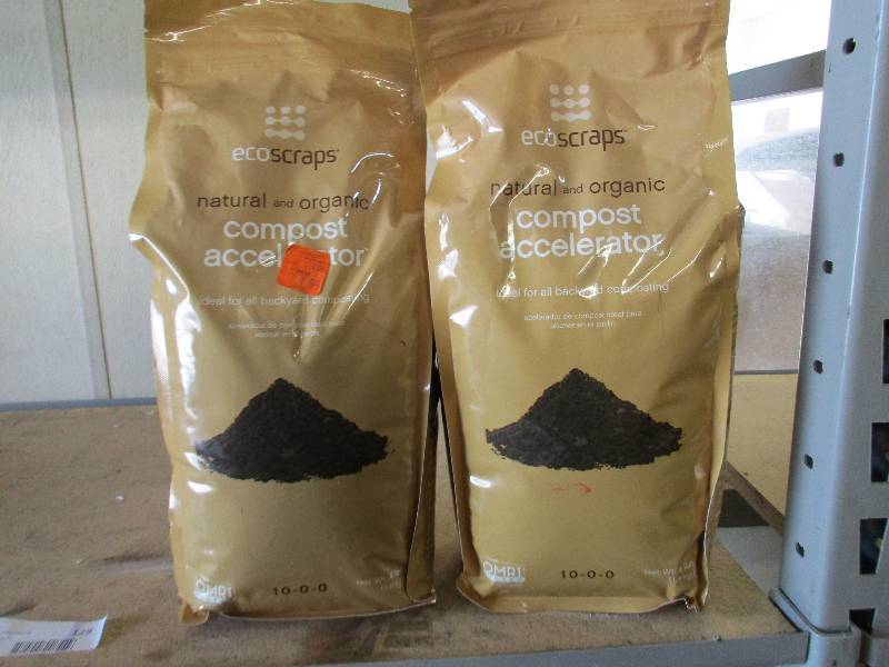 2 Bags of compost accelerator