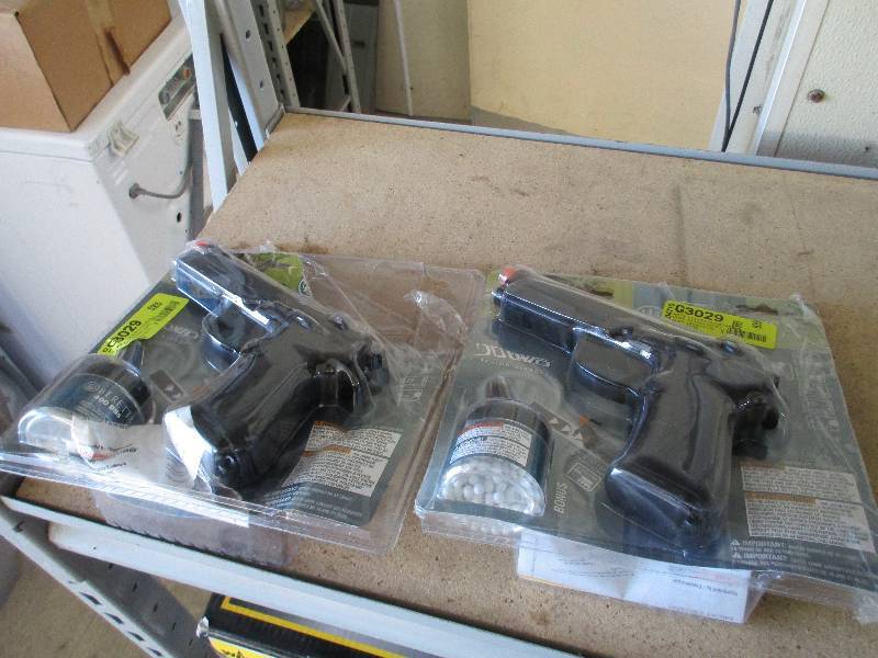 2 air soft pistols