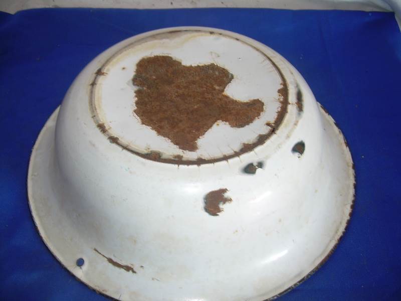vinatge metal basin