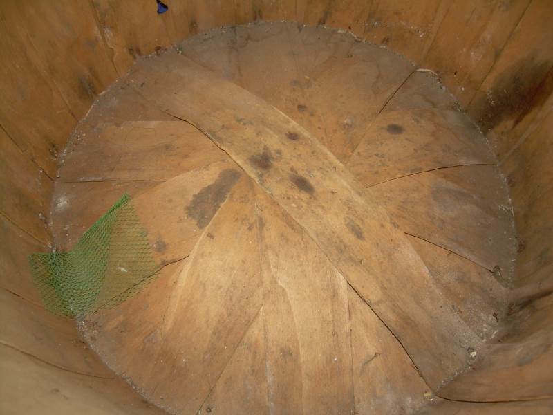 Bushel fruit basket