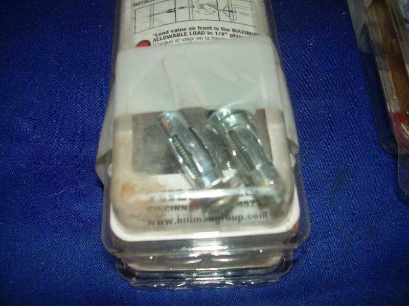 8 new packs of wall board anchors