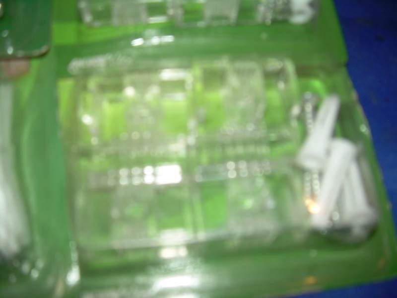 5 packs of mirror holders