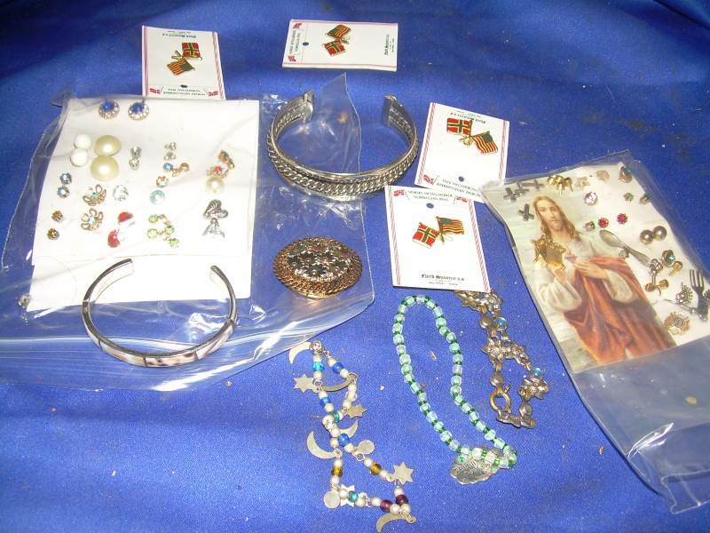 costum jewlery
