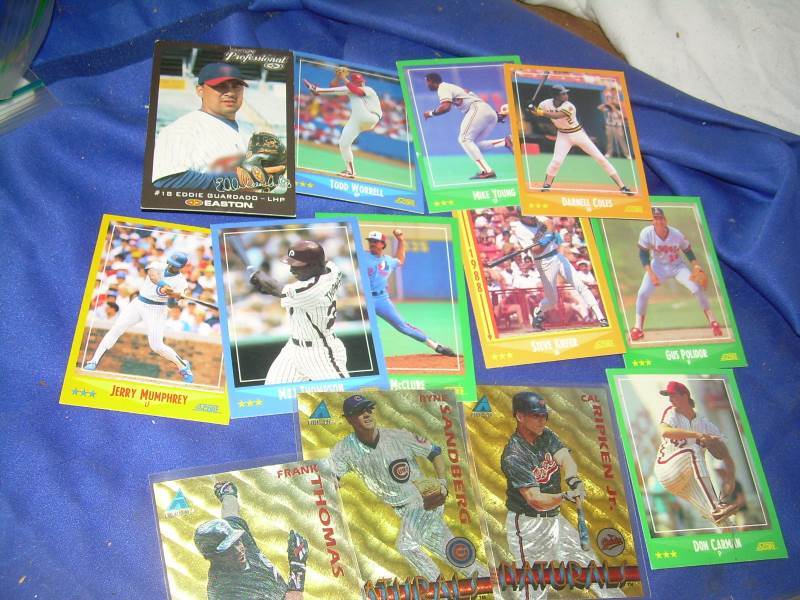 set of 20 baseball cards