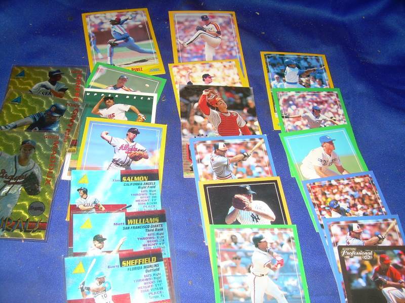set of 22 score amd pinnacle baeball cards