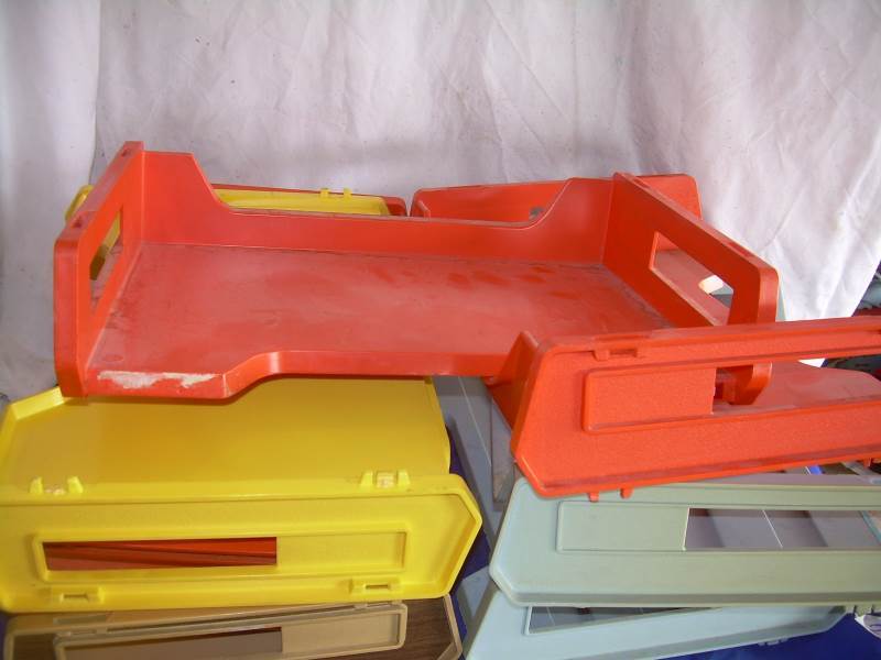 Box of stackable file shelves