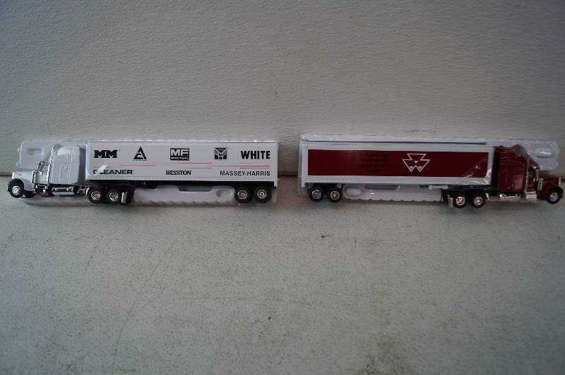 Peterbilt Semis
