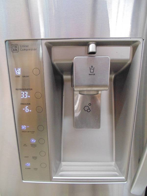 lot 1 image: LG Refrigerator - Model # (LFX31945ST)