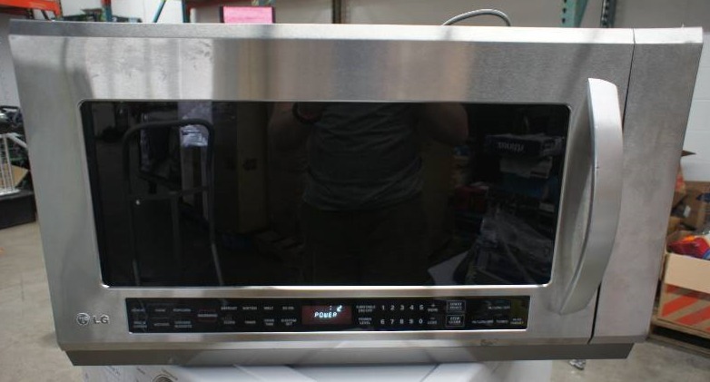 lot 14 image: LG Microwave - Model # (LMHM2017ST)