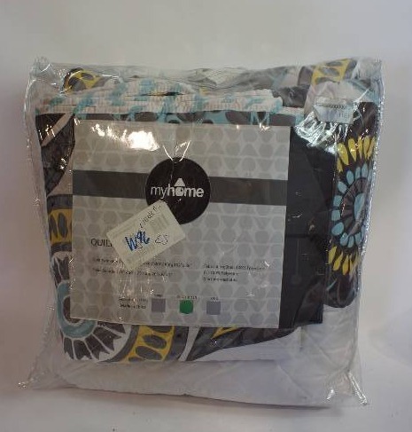 lot 17 image: MyHome Christine FullQueen 3-Pc. Quilt Set