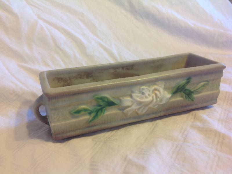 Roseville Planter