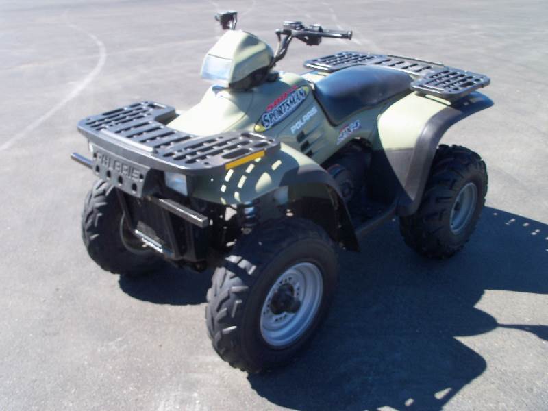 lot 2 image: 2002 Polaris Sportsman 500 H.O.
